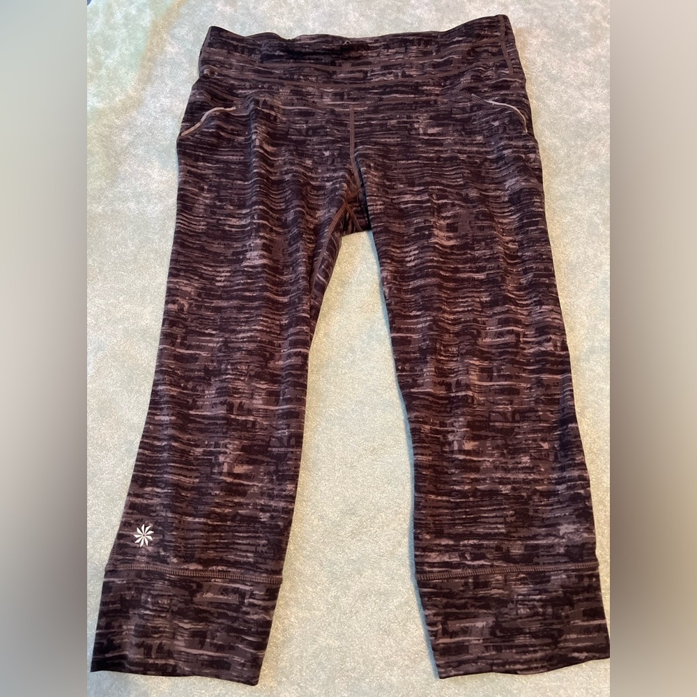 Athleta Women's Paint Bucket Relay Capri Leggings L